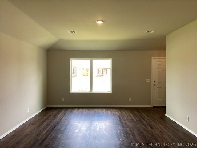 16432 S 85th Avenue E, Bixby, OK 74008