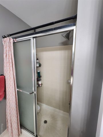 16839 Dover Drive 140, Northville Township, MI 48168