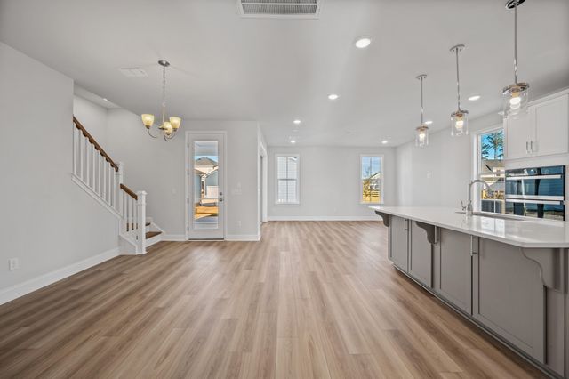 782 Blueway Avenue, Summerville, SC 29486