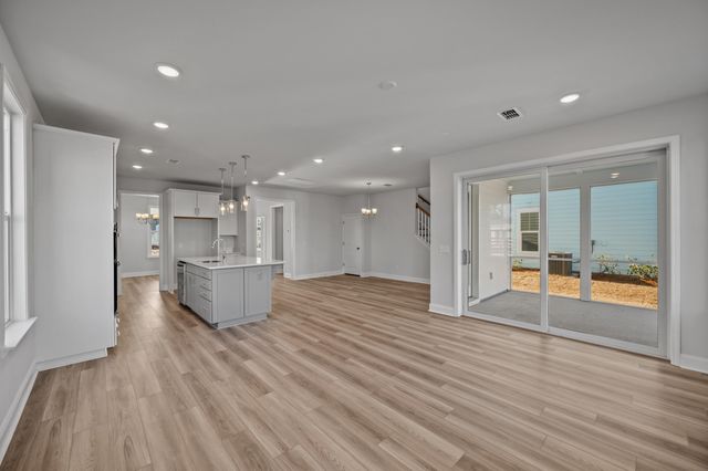 782 Blueway Avenue, Summerville, SC 29486