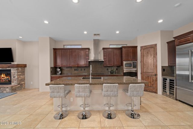 2334 E Samantha Way, Phoenix, AZ 85042