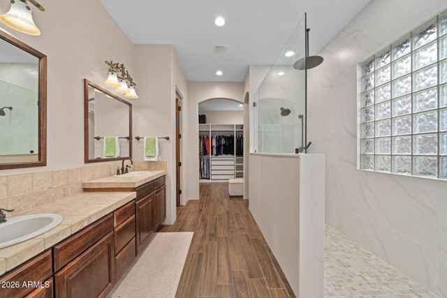 2334 E Samantha Way, Phoenix, AZ 85042