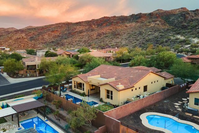 2334 E Samantha Way, Phoenix, AZ 85042