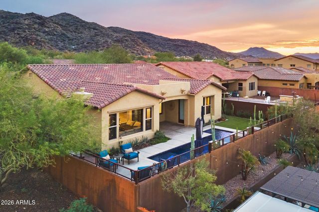 2334 E Samantha Way, Phoenix, AZ 85042