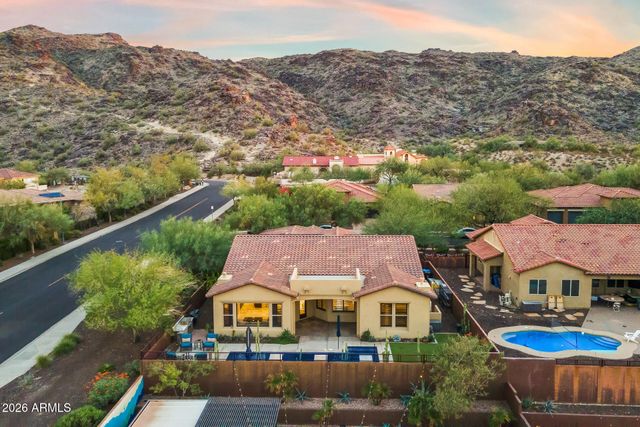 2334 E Samantha Way, Phoenix, AZ 85042