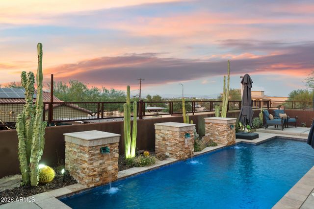 2334 E Samantha Way, Phoenix, AZ 85042