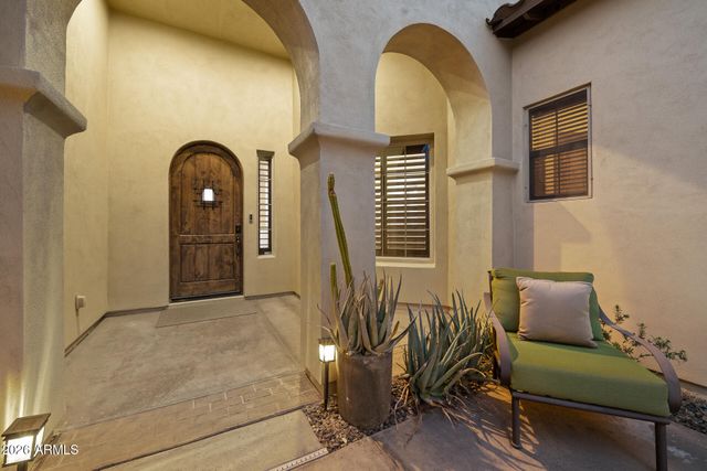 2334 E Samantha Way, Phoenix, AZ 85042