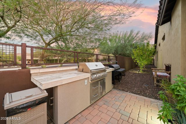 2334 E Samantha Way, Phoenix, AZ 85042