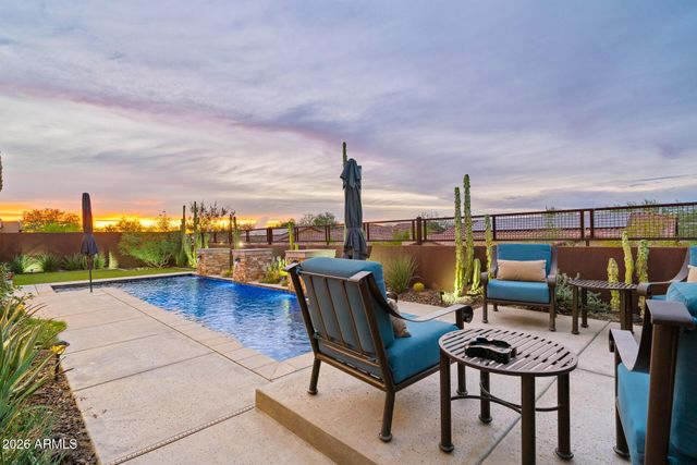 2334 E Samantha Way, Phoenix, AZ 85042