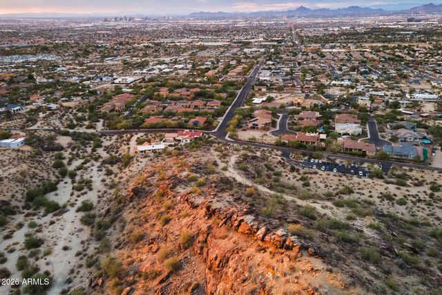 2334 E Samantha Way, Phoenix, AZ 85042