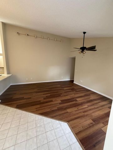 1040 Summit Place Circle B, West Palm Beach, FL 33415