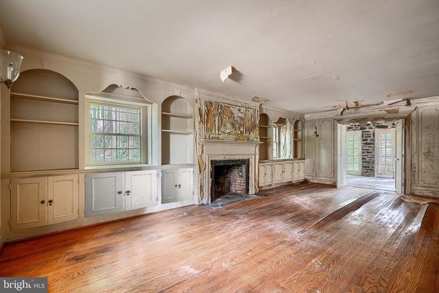 15 W COLD SPRING LN, Baltimore, MD 21210
