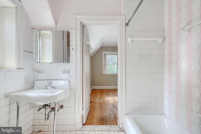 15 W COLD SPRING LN, Baltimore, MD 21210