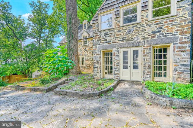 15 W COLD SPRING LN, Baltimore, MD 21210