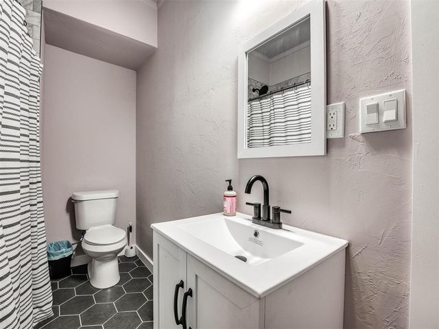 3627 N Shartel Avenue, Oklahoma City, OK 73118