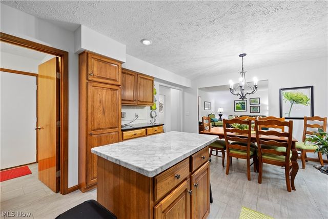 7012 Morning Dove Lane, Olmsted Twp, OH 44138