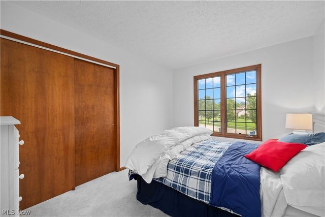 7012 Morning Dove Lane, Olmsted Twp, OH 44138