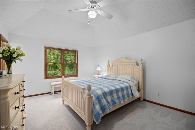 7012 Morning Dove Lane, Olmsted Twp, OH 44138