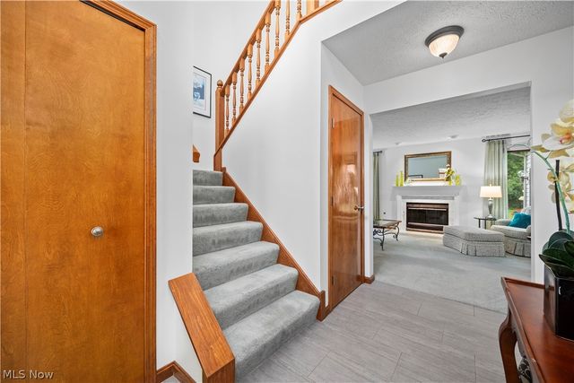7012 Morning Dove Lane, Olmsted Twp, OH 44138