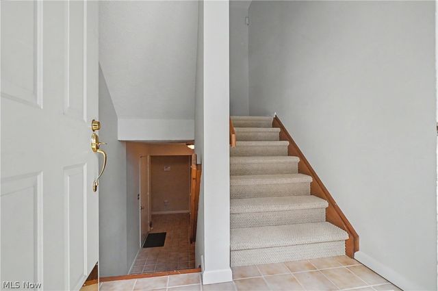 162 Lake Terrace Drive, Munroe Falls, OH 44262