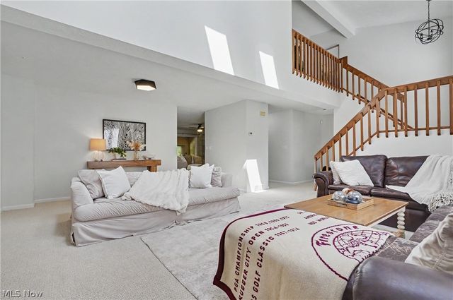 162 Lake Terrace Drive, Munroe Falls, OH 44262