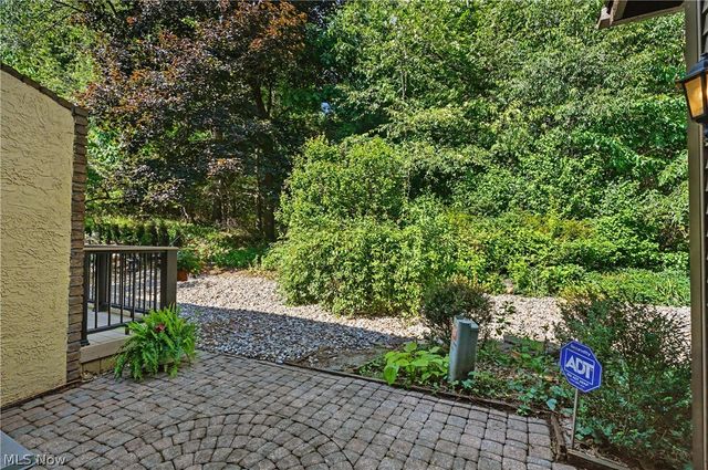 162 Lake Terrace Drive, Munroe Falls, OH 44262