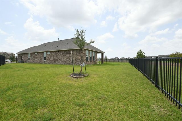 2142 Open Prairie Drive, La Marque, TX 77568