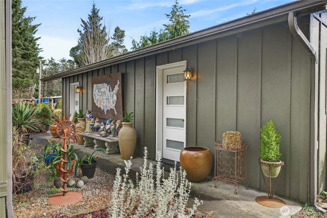 1710 195th Street, Long Beach, WA 98631