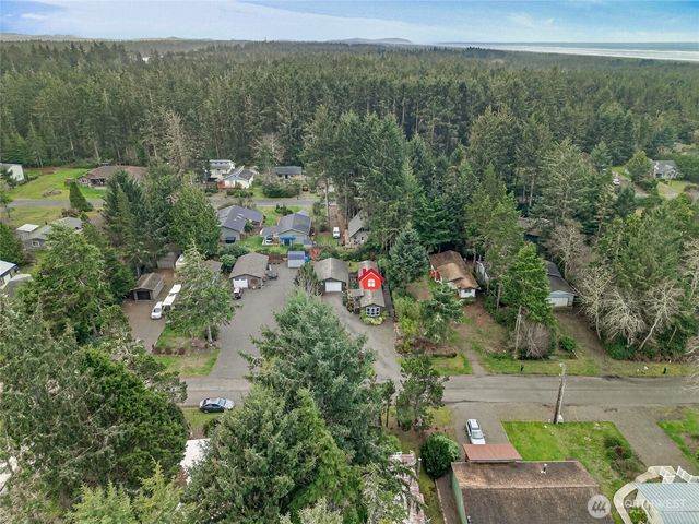 1710 195th Street, Long Beach, WA 98631