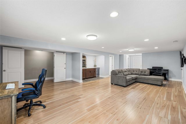 8697 NW 27th Court, Ankeny, IA 50023