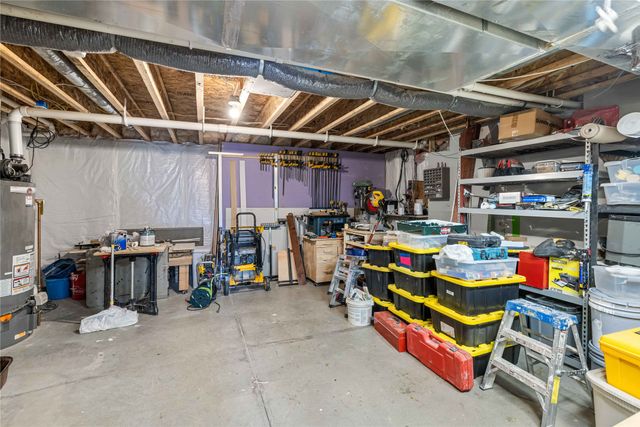 8697 NW 27th Court, Ankeny, IA 50023