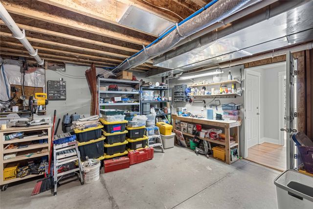 8697 NW 27th Court, Ankeny, IA 50023
