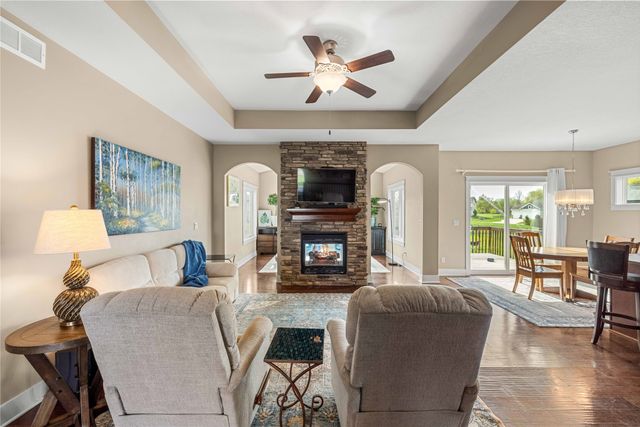 8697 NW 27th Court, Ankeny, IA 50023