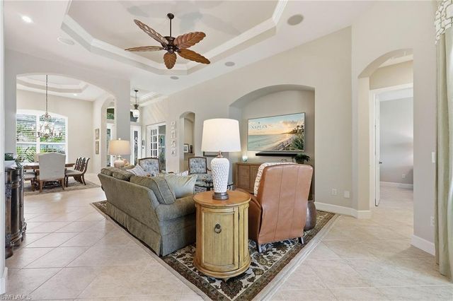 8793 Mustang Island CIR, Naples, FL 34113