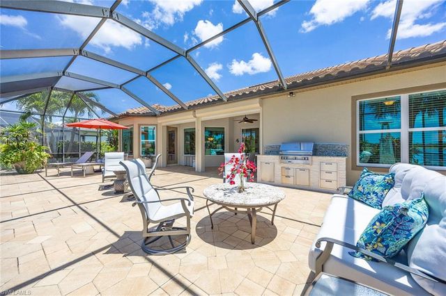 8793 Mustang Island CIR, Naples, FL 34113