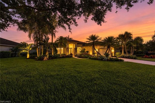 8793 Mustang Island CIR, Naples, FL 34113