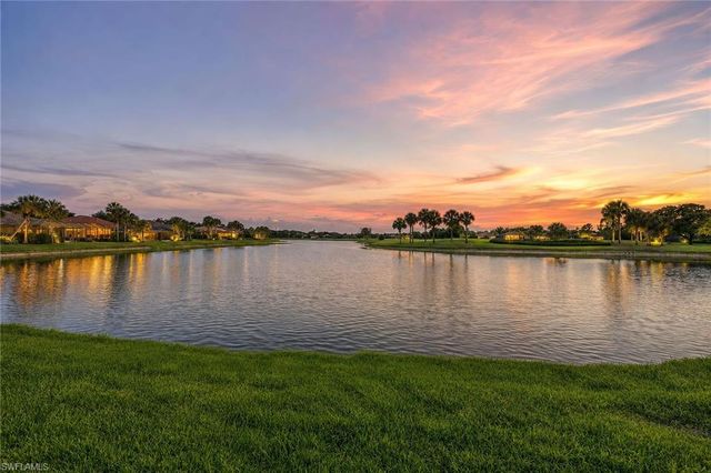 8793 Mustang Island CIR, Naples, FL 34113