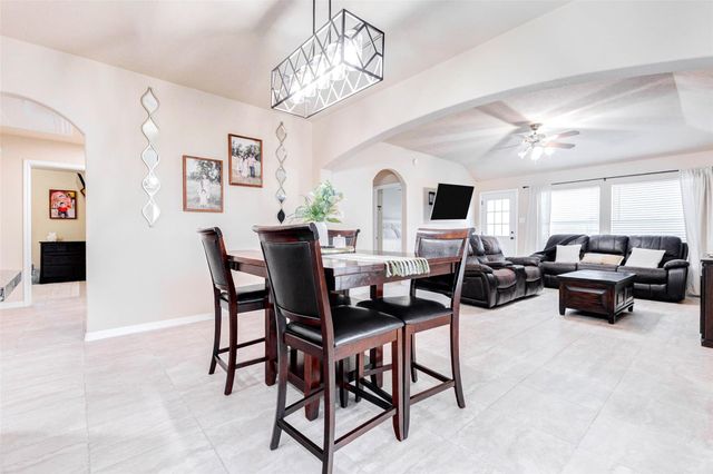 7039 Primrose Road, Baytown, TX 77521