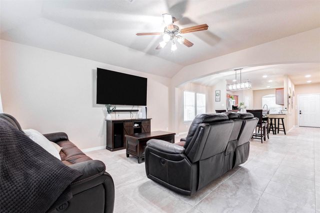 7039 Primrose Road, Baytown, TX 77521