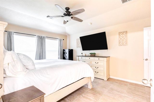 7039 Primrose Road, Baytown, TX 77521
