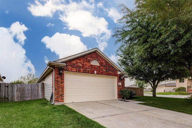 7039 Primrose Road, Baytown, TX 77521