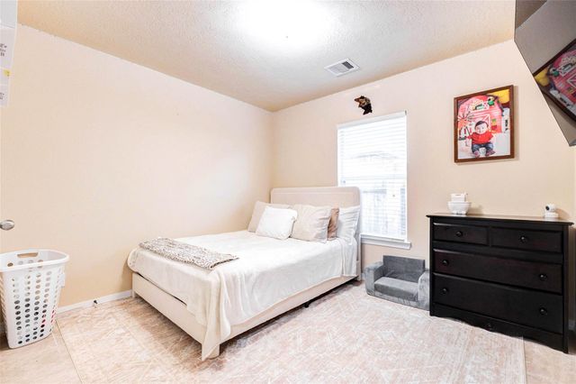 7039 Primrose Road, Baytown, TX 77521