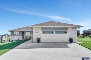 920 Dundee Court, Crete, NE 68333