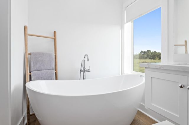 31395 Sh 105, Sour Lake, TX 77659