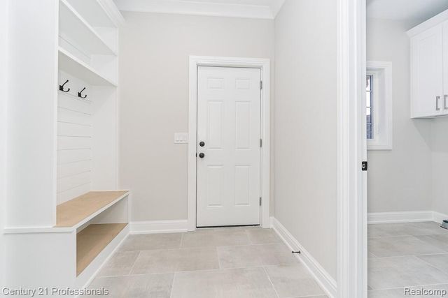 53242 Eastbourne Drive, Shelby Charter Township, MI 48316