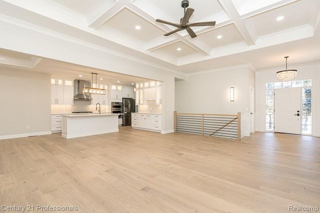 53242 Eastbourne Drive, Shelby Charter Township, MI 48316