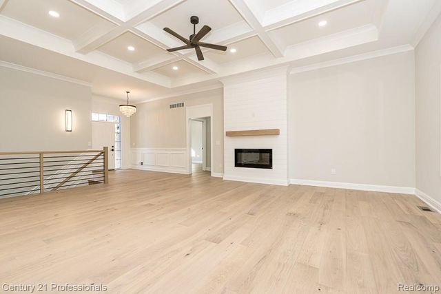 53242 Eastbourne Drive, Shelby Charter Township, MI 48316