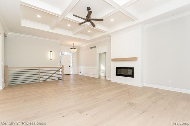 53242 Eastbourne Drive, Shelby Charter Township, MI 48316