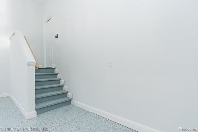 53242 Eastbourne Drive, Shelby Charter Township, MI 48316