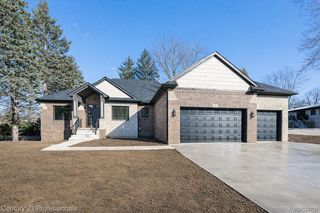 53242 Eastbourne Drive, Shelby Charter Township, MI 48316